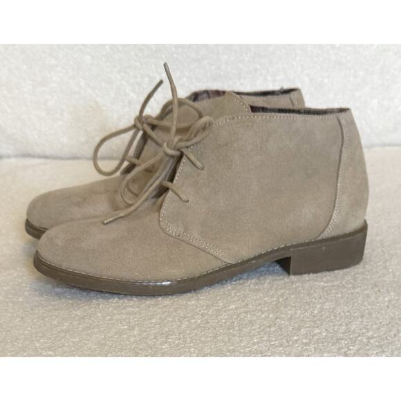 Eddie Bauer Chukka Ankle Boots Vega Sand Beige Womens Size 8 Suede Leather - Picture 2 of 8